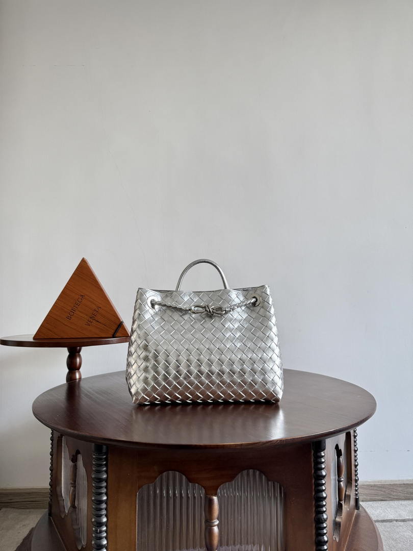Bottega Veneta BV 766016 Medium Andiamo BV90126