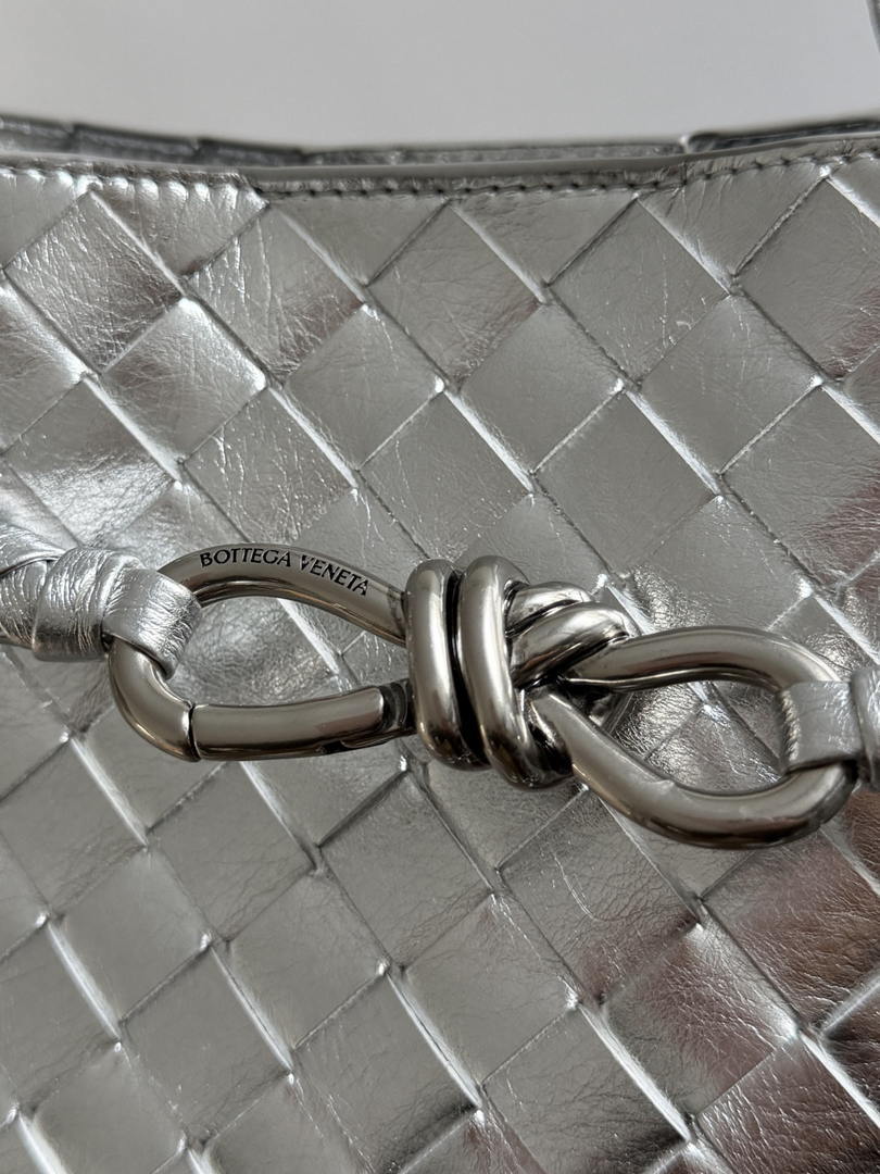 Bottega Veneta BV 766016 Medium Andiamo BV90126