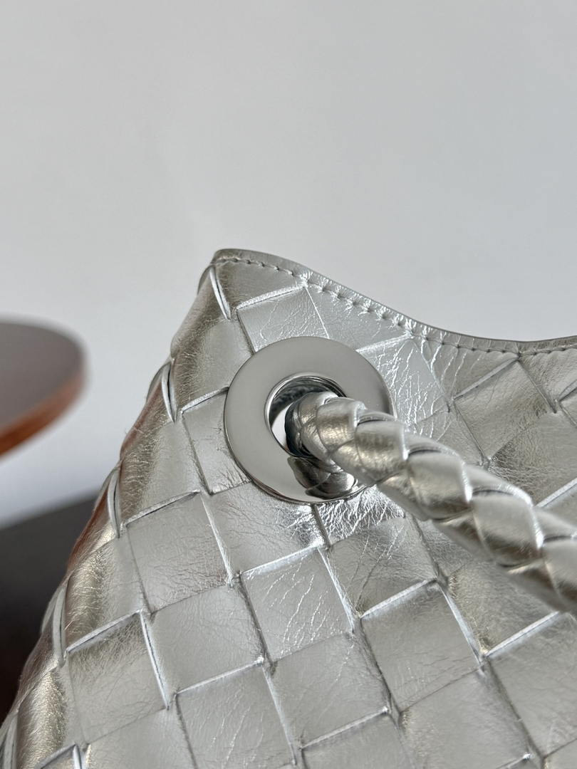 Bottega Veneta BV 766016 Medium Andiamo BV90126