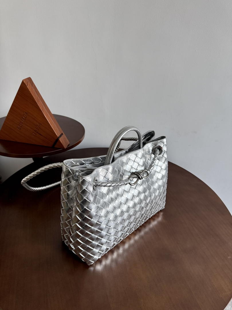 Bottega Veneta BV 766016 Medium Andiamo BV90126
