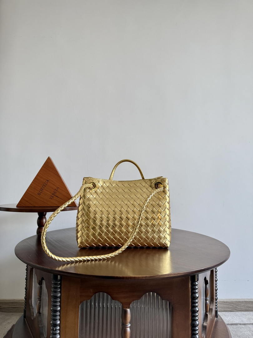 Bottega Veneta BV 766016 Medium Andiamo BV90127