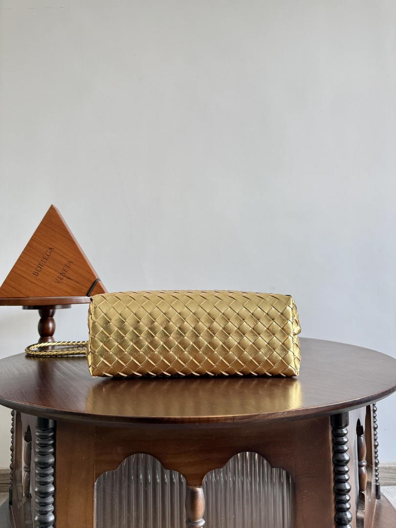 Bottega Veneta BV 766016 Medium Andiamo BV90127