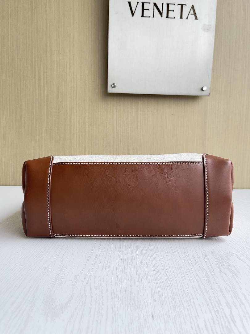 Bottega Veneta BV 766016 Medium Andiamo BV90128