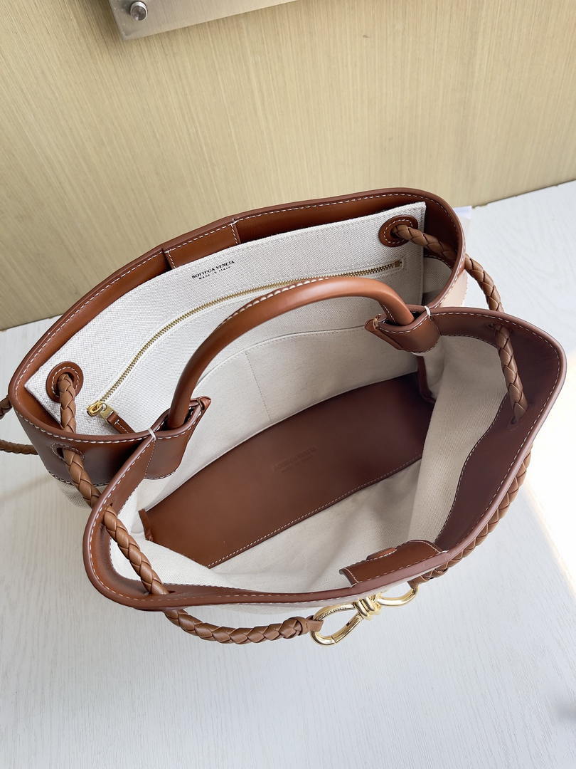 Bottega Veneta BV 766016 Medium Andiamo BV90128