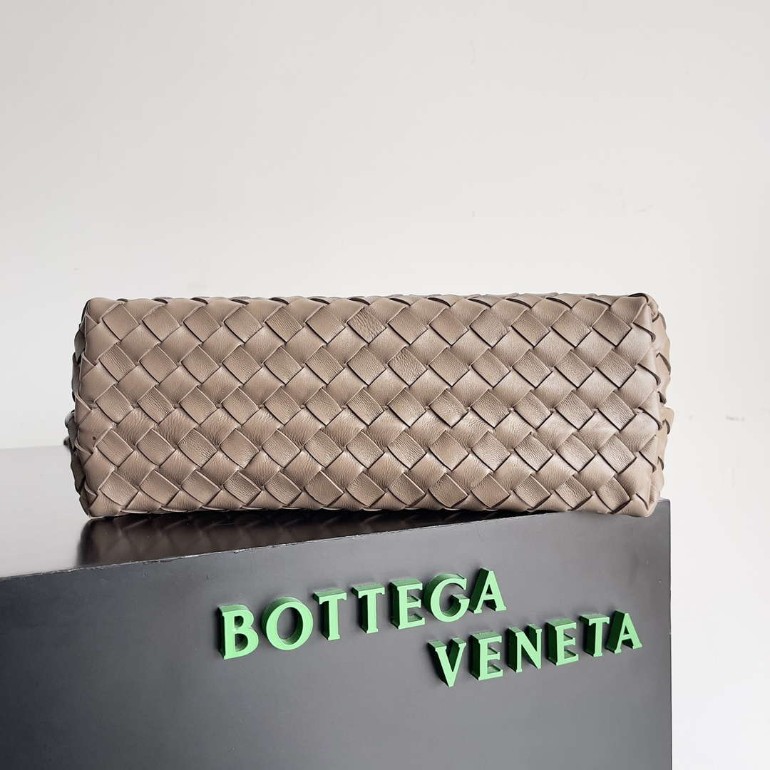 Bottega Veneta BV 766016 Medium Andiamo BV9018