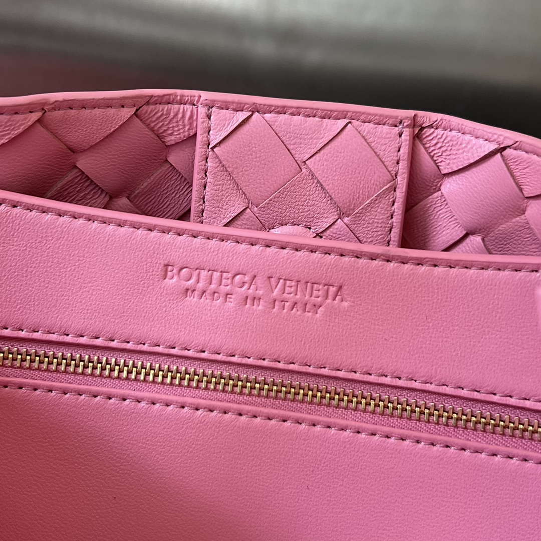Bottega Veneta BV 766016 Medium Andiamo BV9020