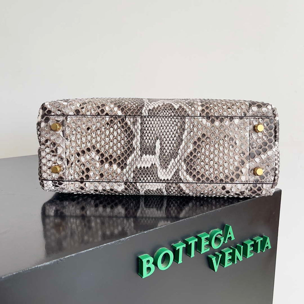 Bottega Veneta BV 743572 Medium Andiamo Snakeskin Handbag BV9069