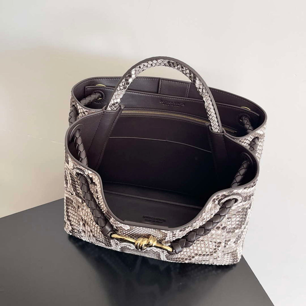 Bottega Veneta BV 743572 Medium Andiamo Snakeskin Handbag BV9069