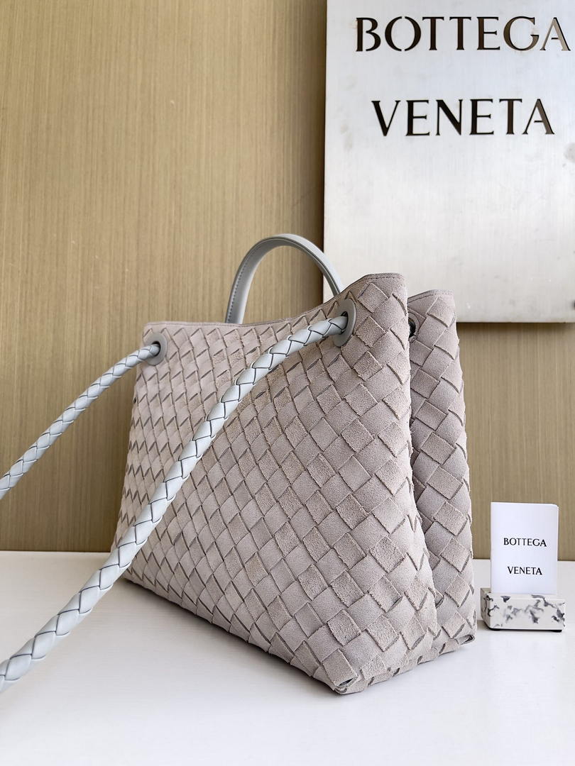 Bottega Veneta BV 766016 Medium Andiamo Suede BV90133