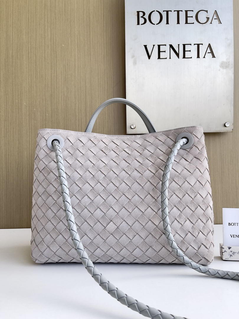 Bottega Veneta BV 766016 Medium Andiamo Suede BV90133