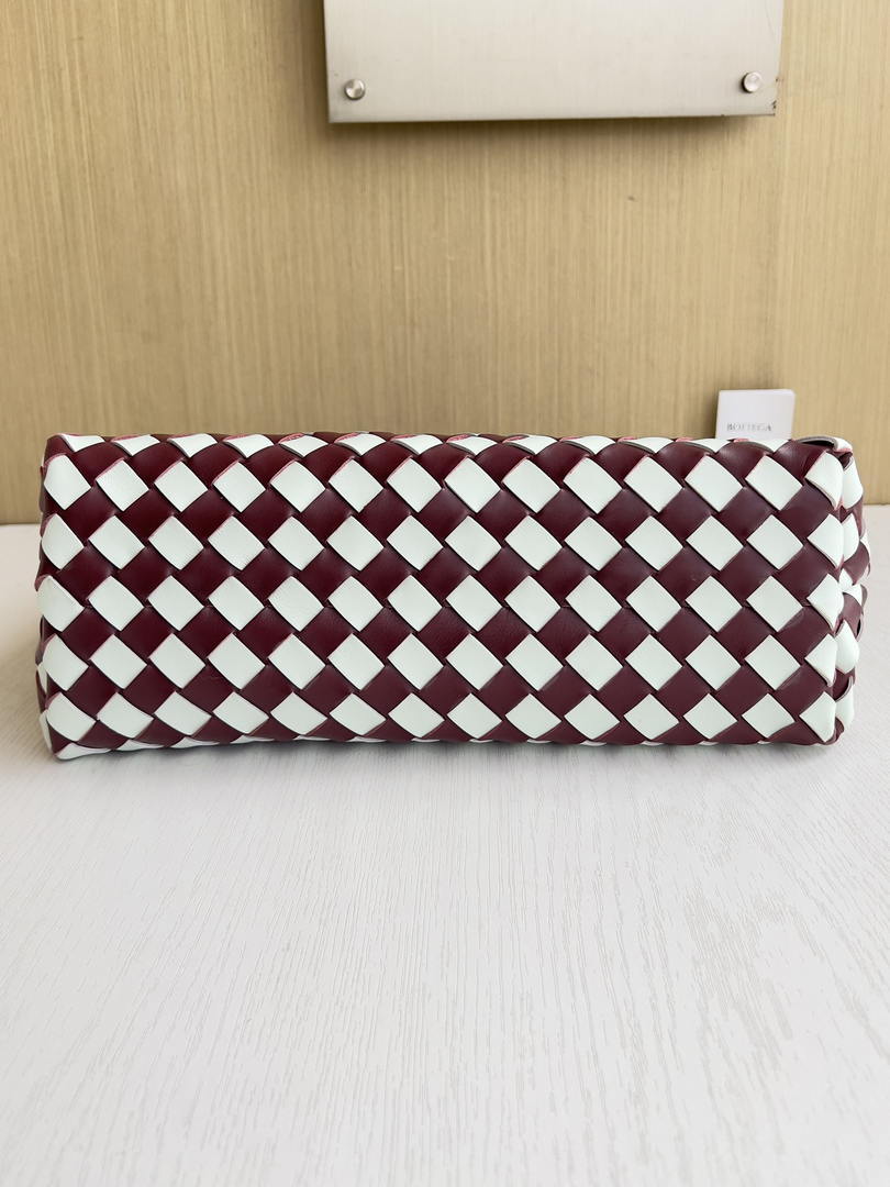 Bottega Veneta BV 766016 Medium Andiamo Lambskin BV90139