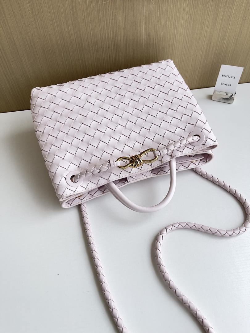 Bottega Veneta BV 766016 Medium Andiamo Lambskin BV90144