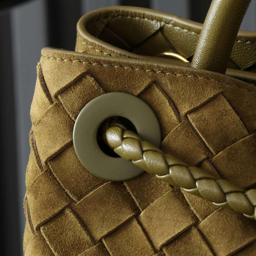Bottega Veneta BV 766016 Medium Andiamo With Suede BV9016