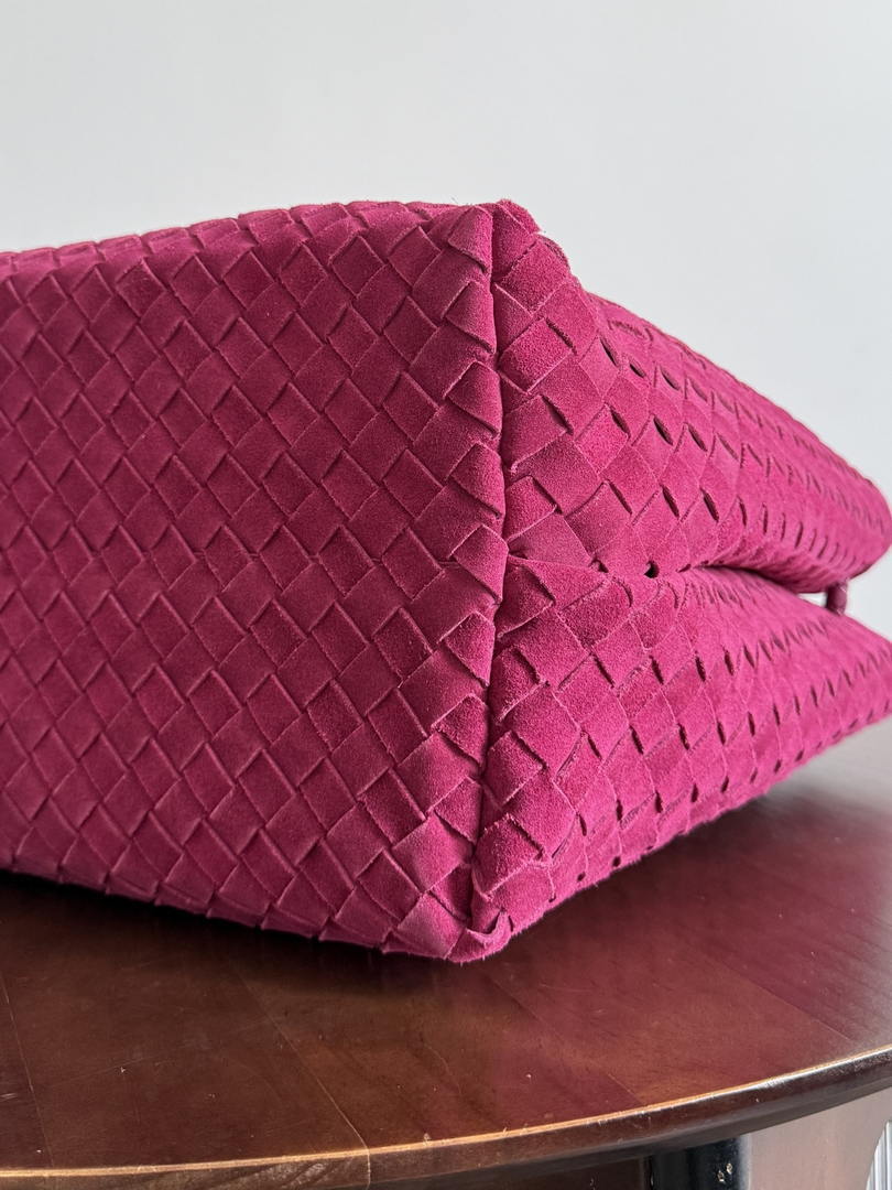 Bottega Veneta BV 766019 Large Andiamo bag BV9907 in Suede