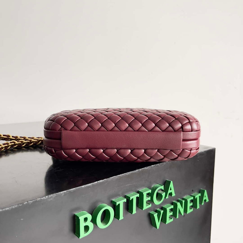 Bottega Veneta BV 776662 Knot With Chain BV10108