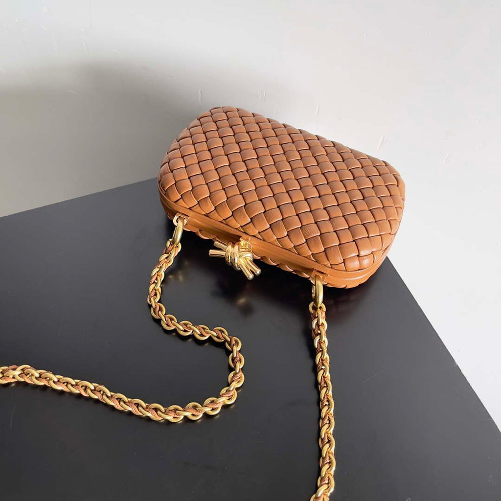 Bottega Veneta BV 776662 Knot With Chain BV10109