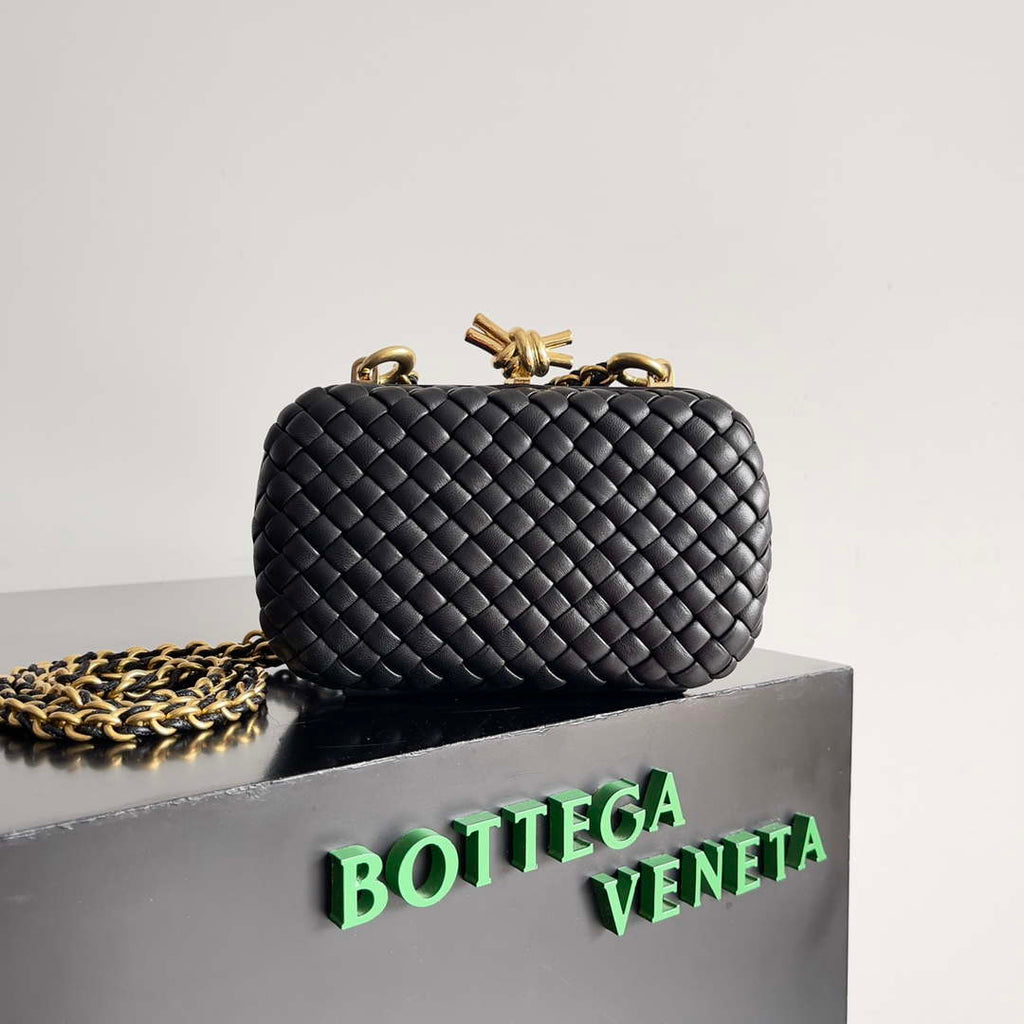 Bottega Veneta BV 776662 Knot With Chain BV10110