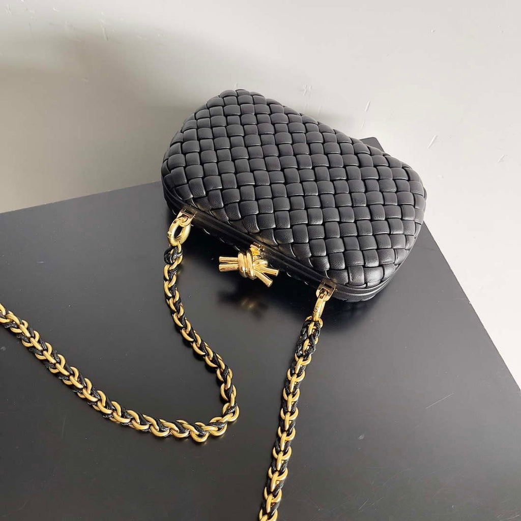 Bottega Veneta BV 776662 Knot With Chain BV10110