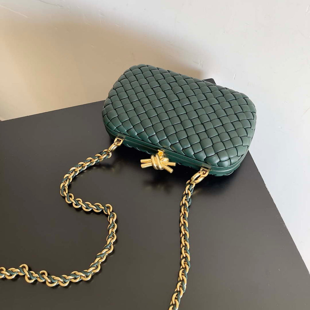 Bottega Veneta BV 776662 Knot With Chain BV10111