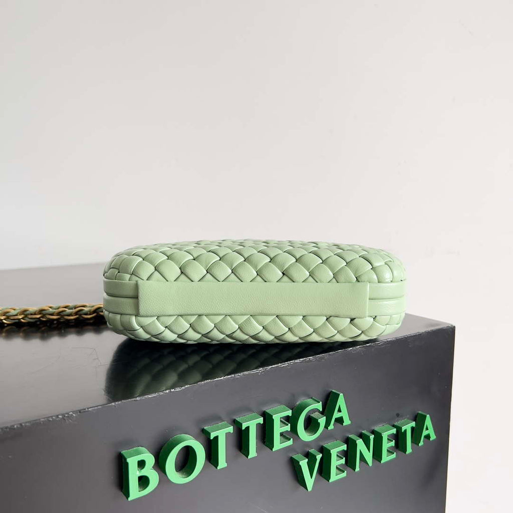 Bottega Veneta BV 776662 Knot With Chain BV10113