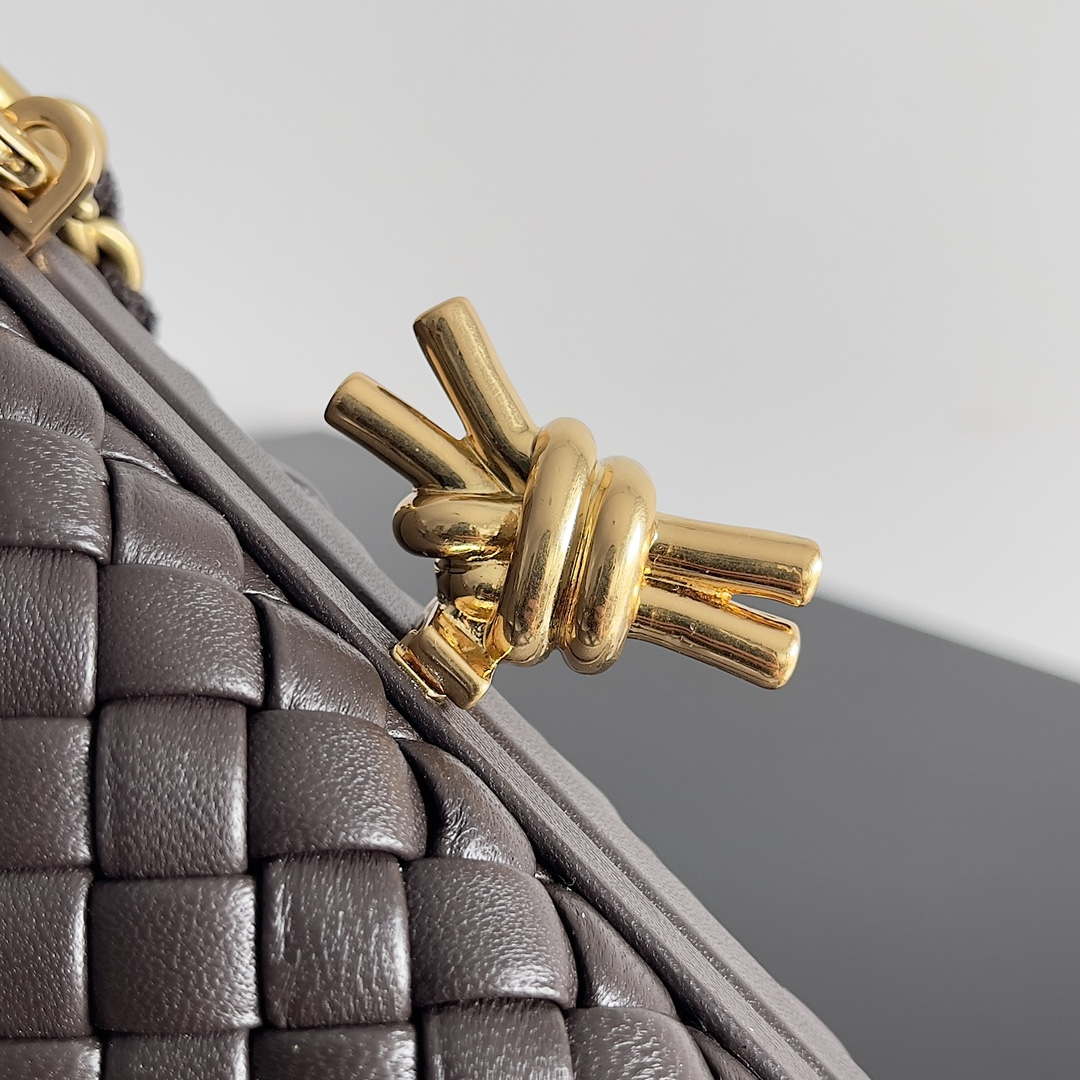 Bottega Veneta BV 776662V01D11019 Knot with Chain Dark Brown