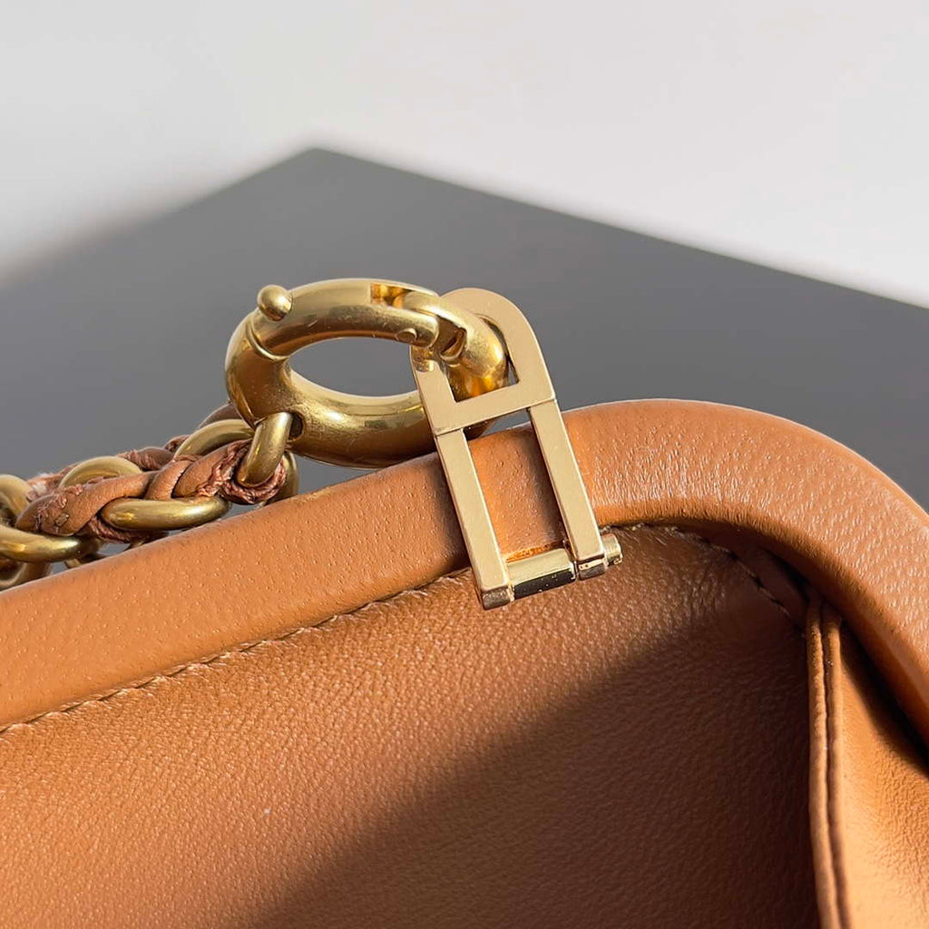 Bottega Veneta BV 776662V01D11019 Knot with Chain Tan