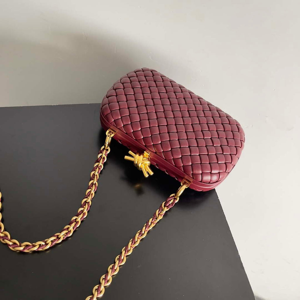 Bottega Veneta BV 776662V01D11019 Knot with Chain Wine Red