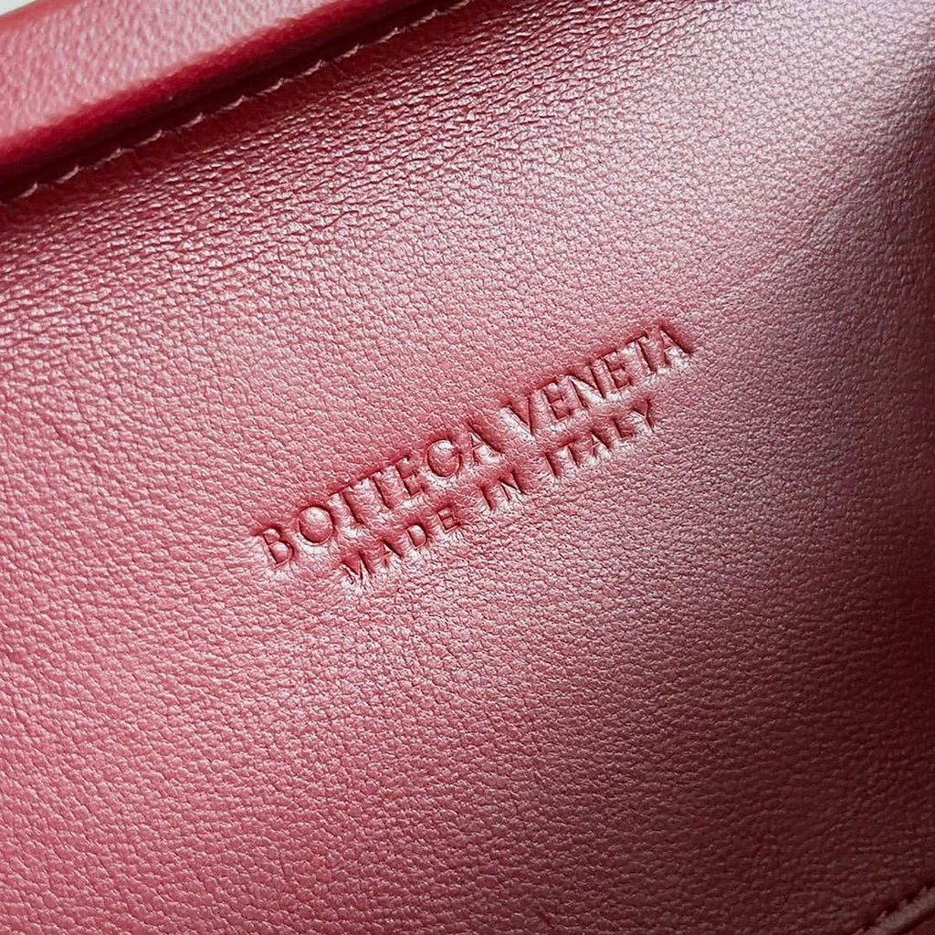 Bottega Veneta BV 776662V01D11019 Knot with Chain Wine Red
