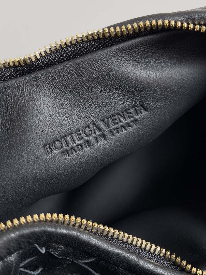 Bottega Veneta BV 776764 Small Gemelli Black