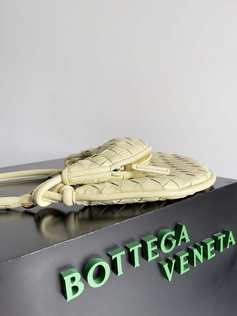 Bottega Veneta BV 776764 Small Gemelli Light Yellow