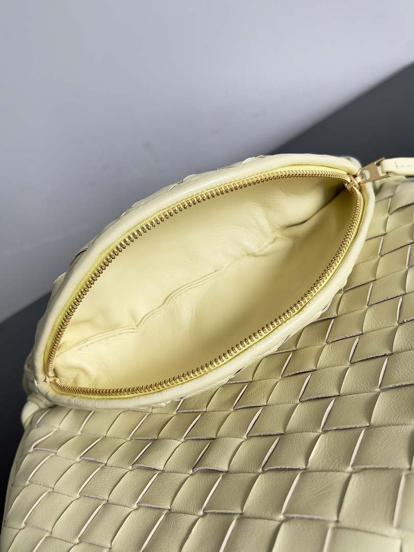 Bottega Veneta BV 776764 Small Gemelli Light Yellow