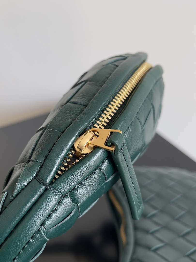 Bottega Veneta BV 776764 Small Gemelli Dark Green