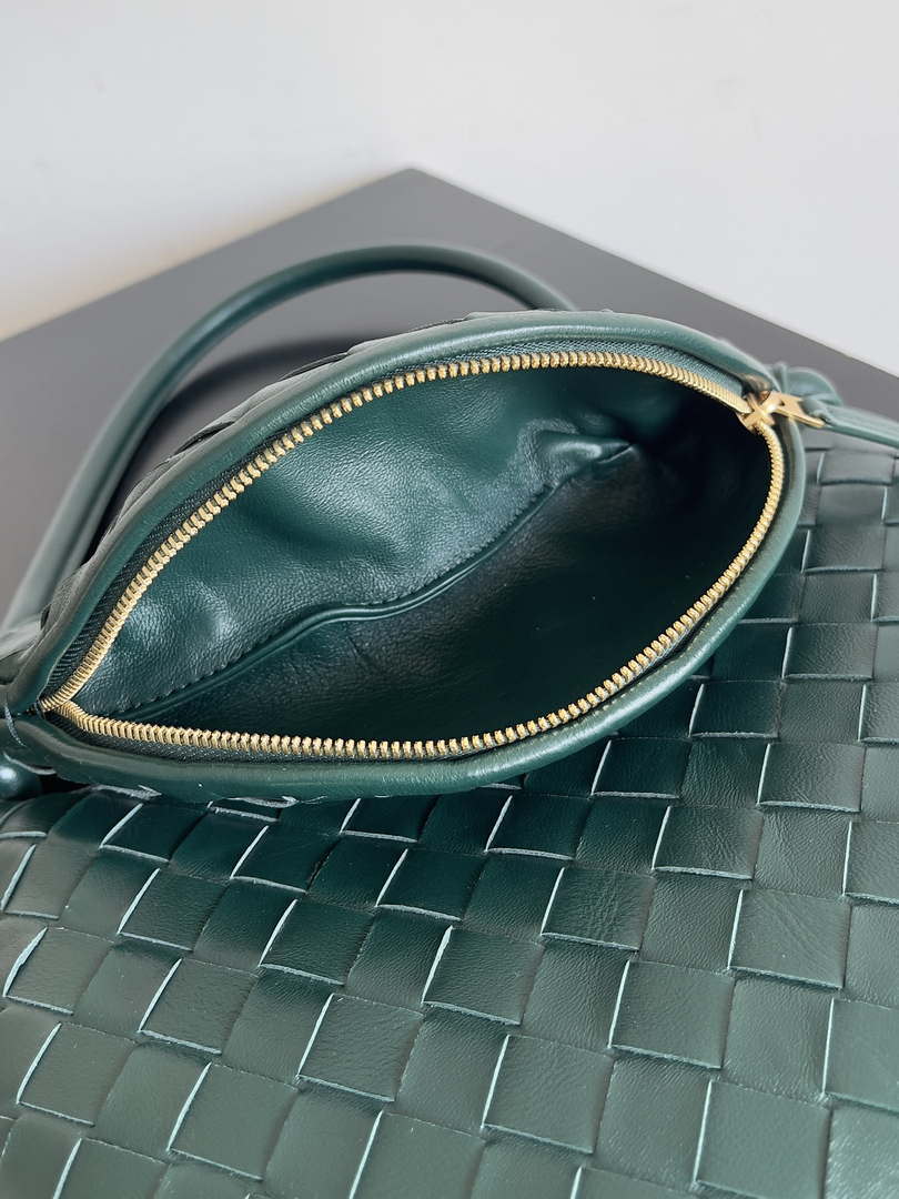 Bottega Veneta BV 776764 Small Gemelli Dark Green
