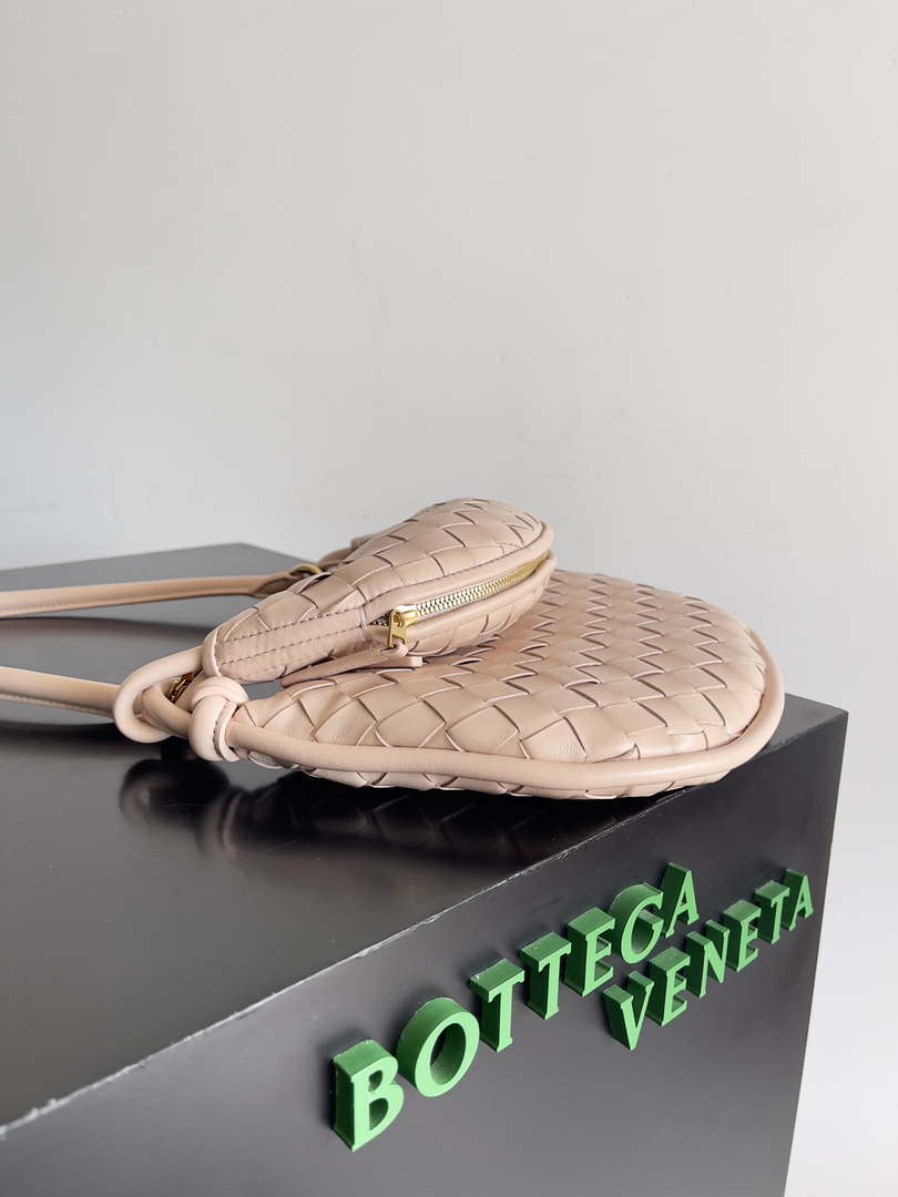 Bottega Veneta BV 776764 Small Gemelli Nude Pink