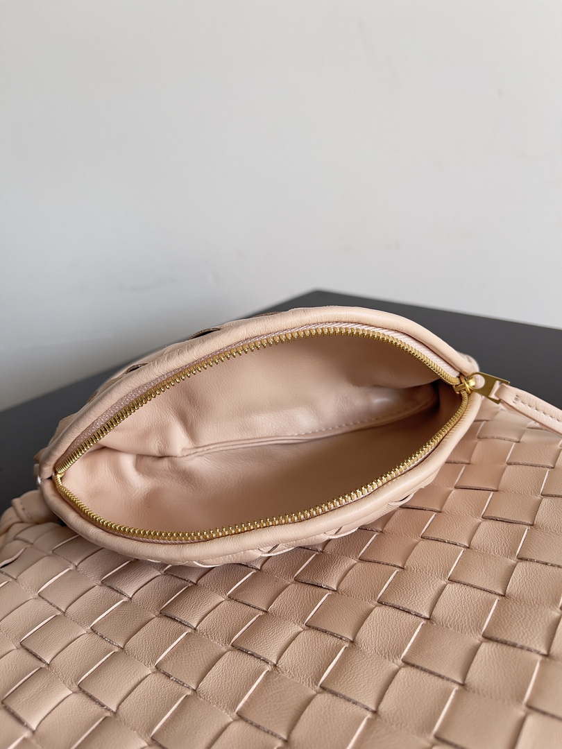 Bottega Veneta BV 776764 Small Gemelli Nude Pink