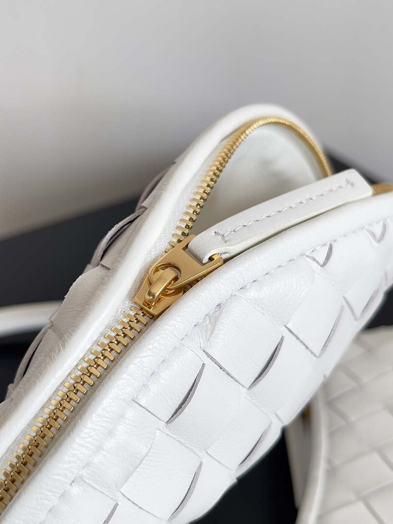 Bottega Veneta BV 776764 Small Gemelli White