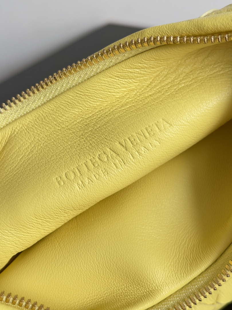 Bottega Veneta BV 776764 Small Gemelli Yellow