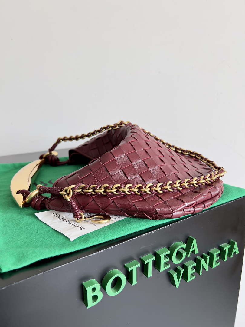 Bottega Veneta BV 776768 Sardine With Chain Red - Default Title - View 2