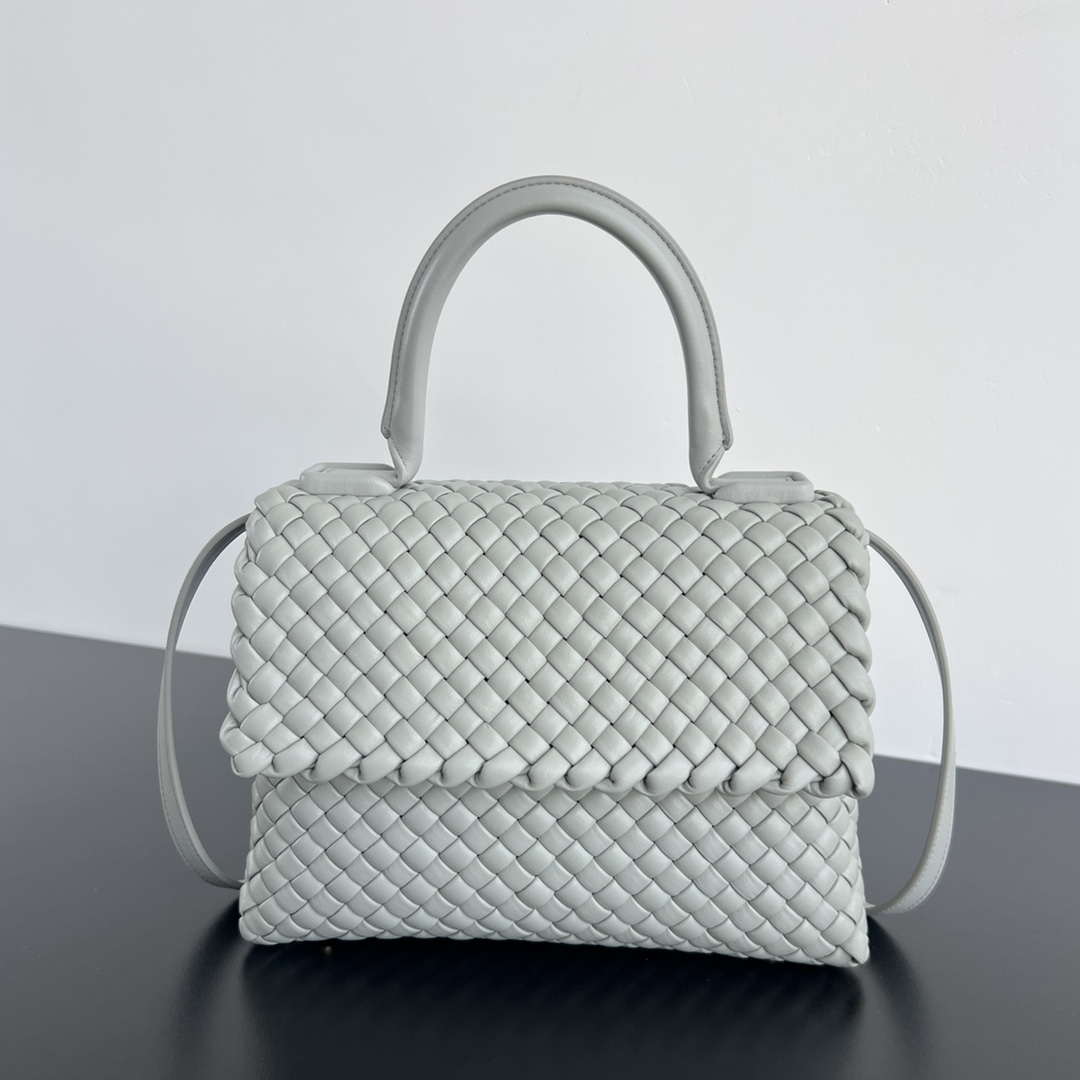 Bottega Veneta BV 776783V3RG11019 Patti Shoulder Bag BV92052