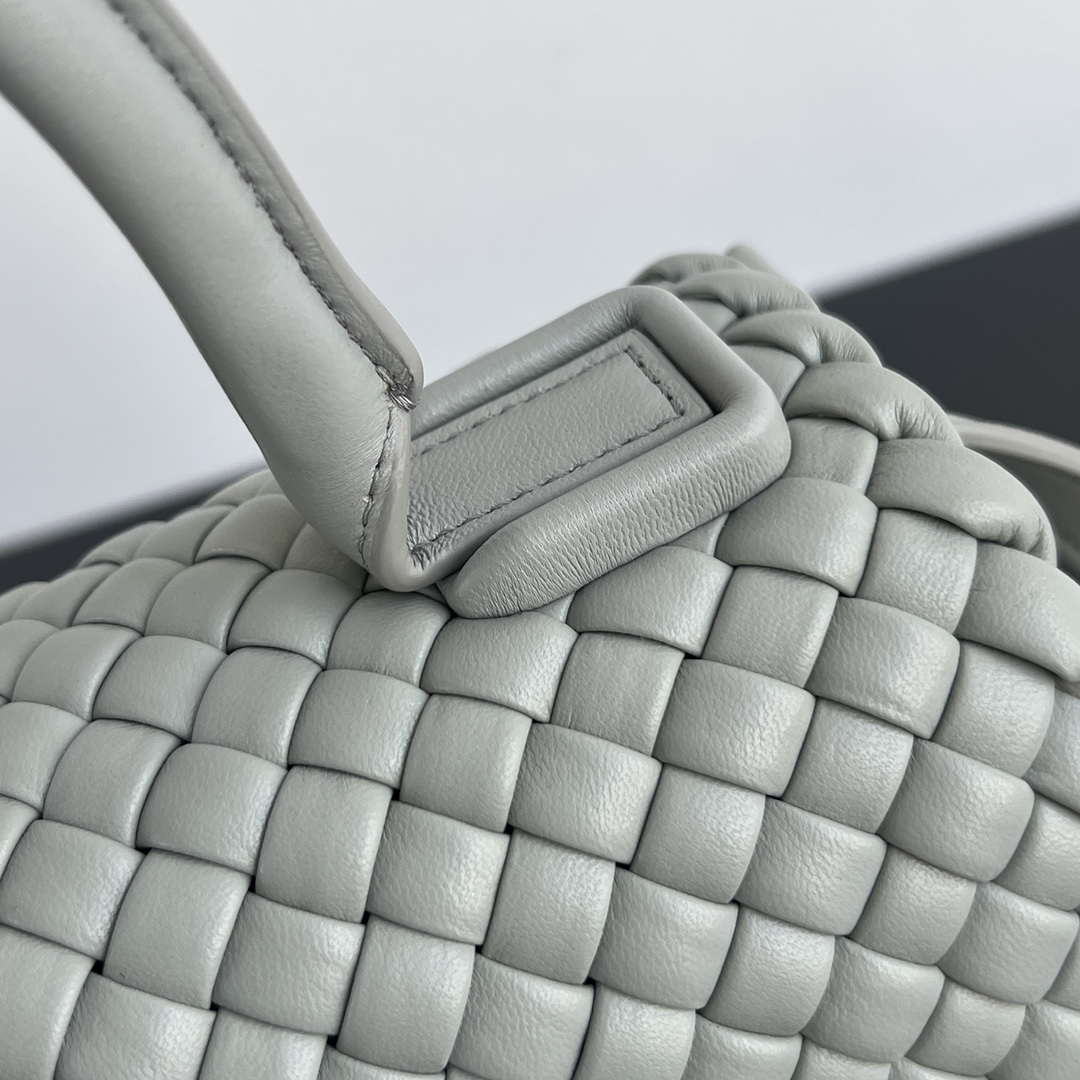 Bottega Veneta BV 776783V3RG11019 Patti Shoulder Bag BV92052