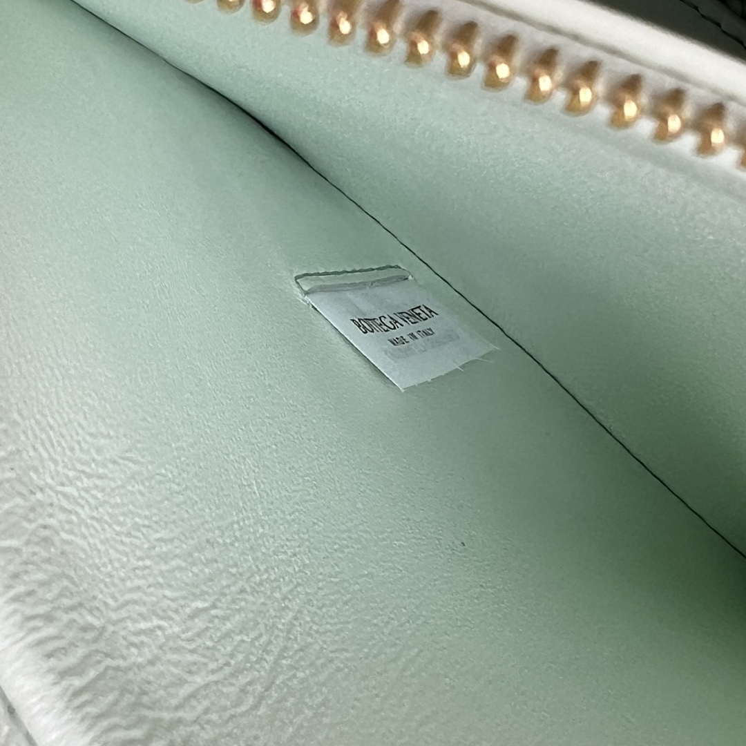 Bottega Veneta BV 776783V3RG11019 Patti Shoulder Bag BV92054