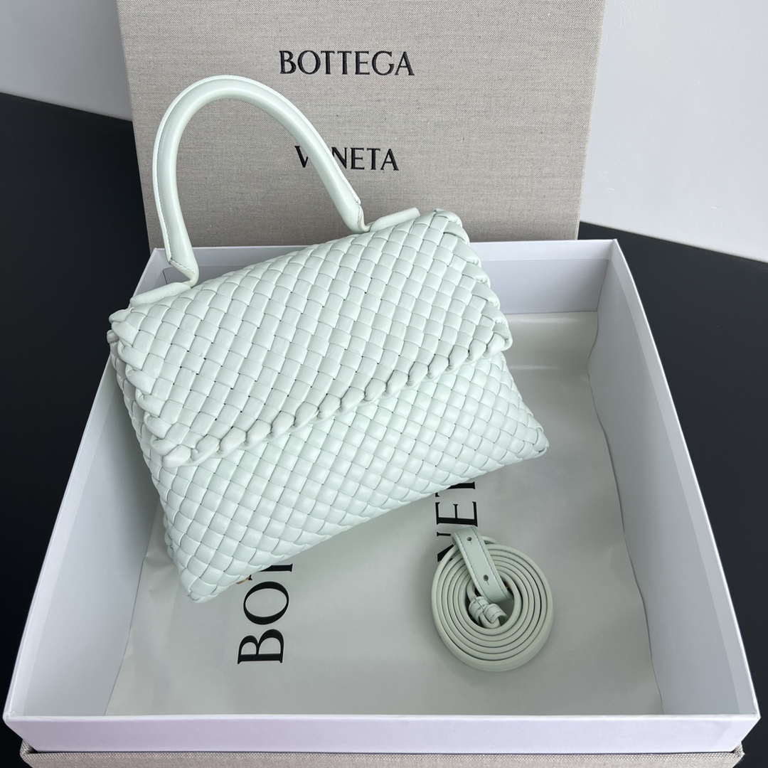 Bottega Veneta BV 776783V3RG11019 Patti Shoulder Bag BV92054