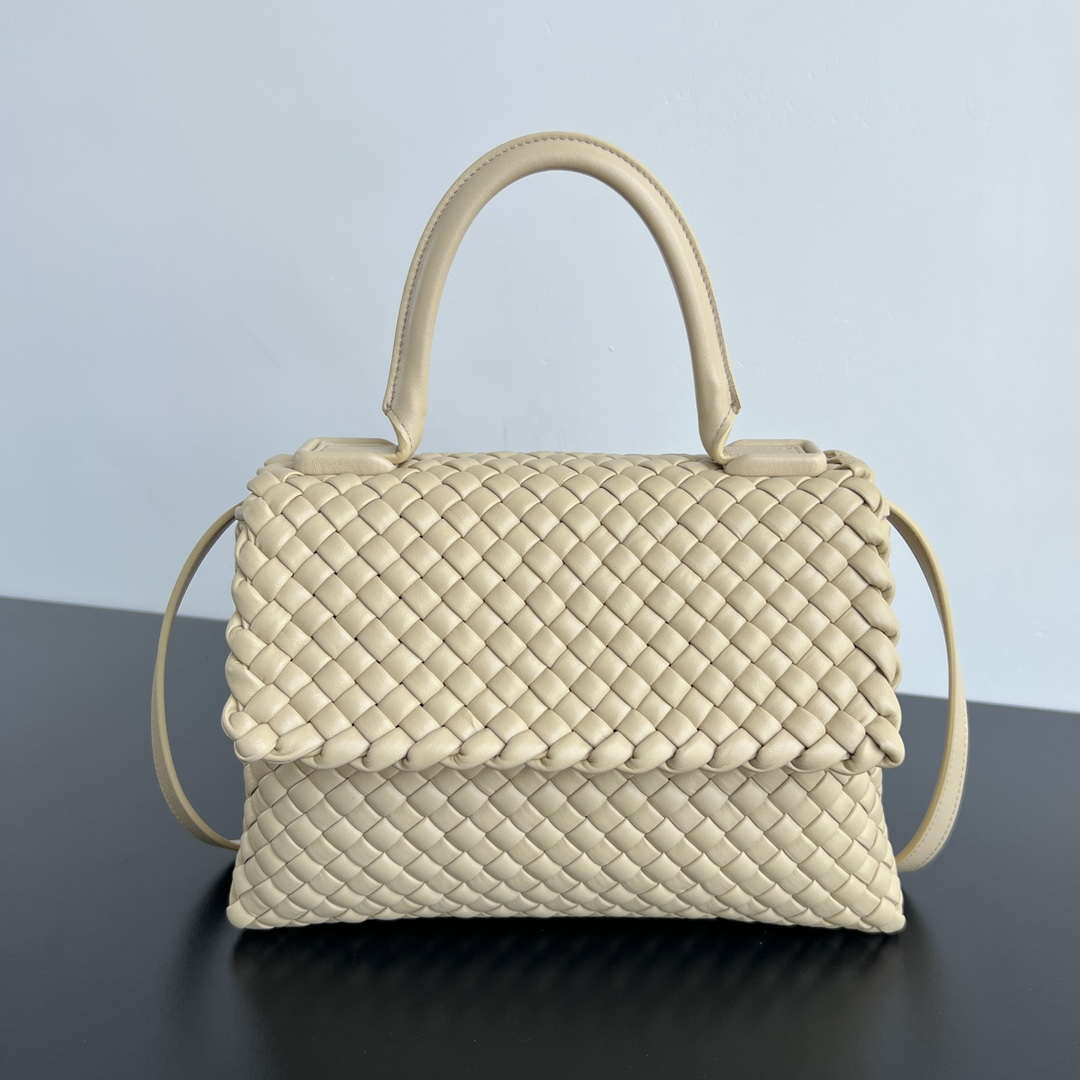 Bottega Veneta BV 776783V3RG11019 Patti Shoulder Bag BV92055