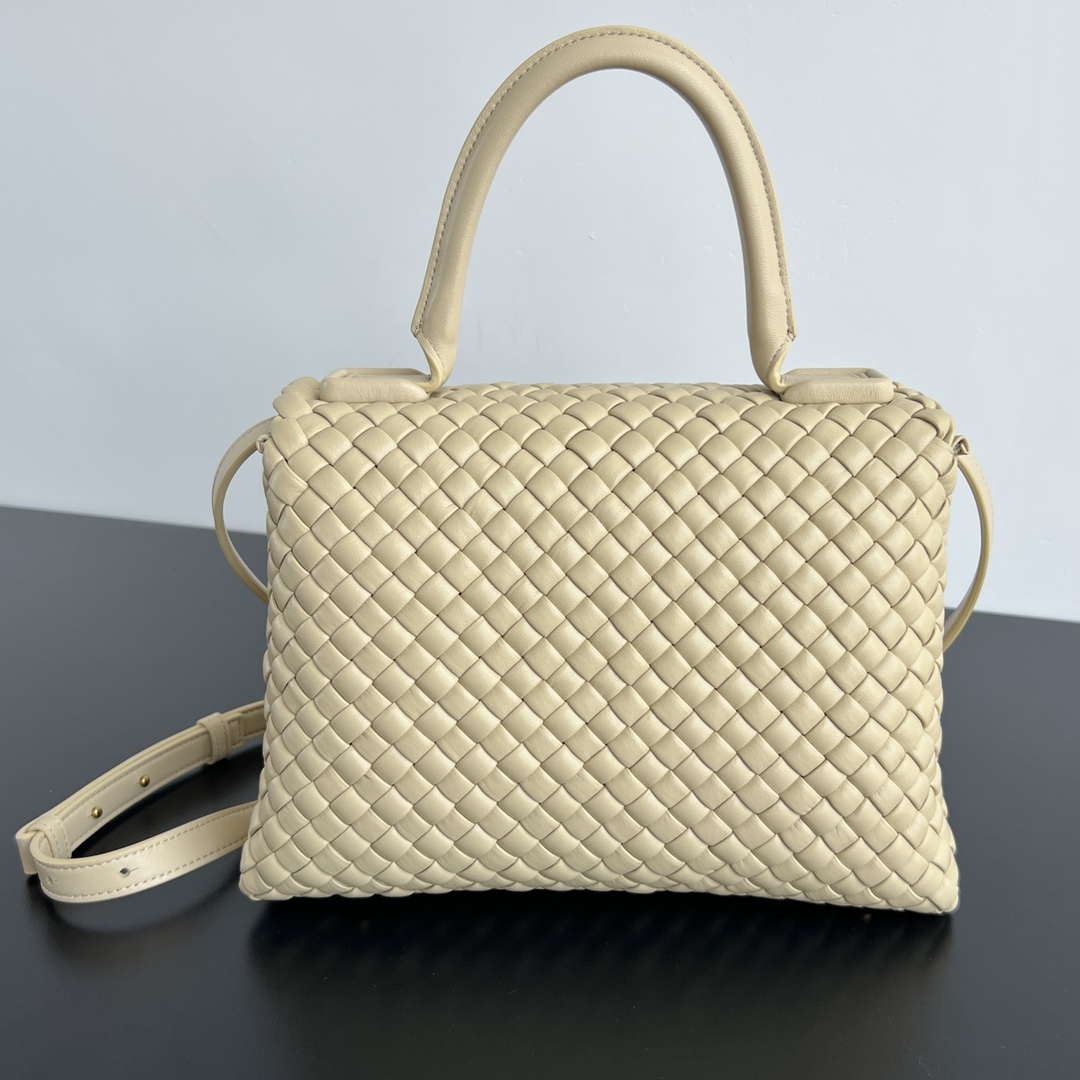 Bottega Veneta BV 776783V3RG11019 Patti Shoulder Bag BV92055
