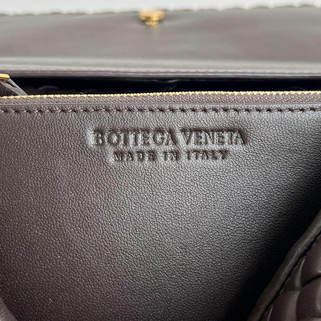 Bottega Veneta BV 776783V3RG11019 Patti Shoulder Bag BV92056