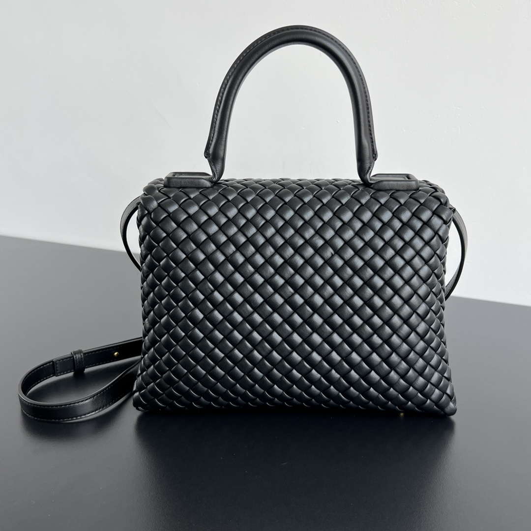 Bottega Veneta BV 776783V3RG11019 Patti Shoulder Bag BV92057