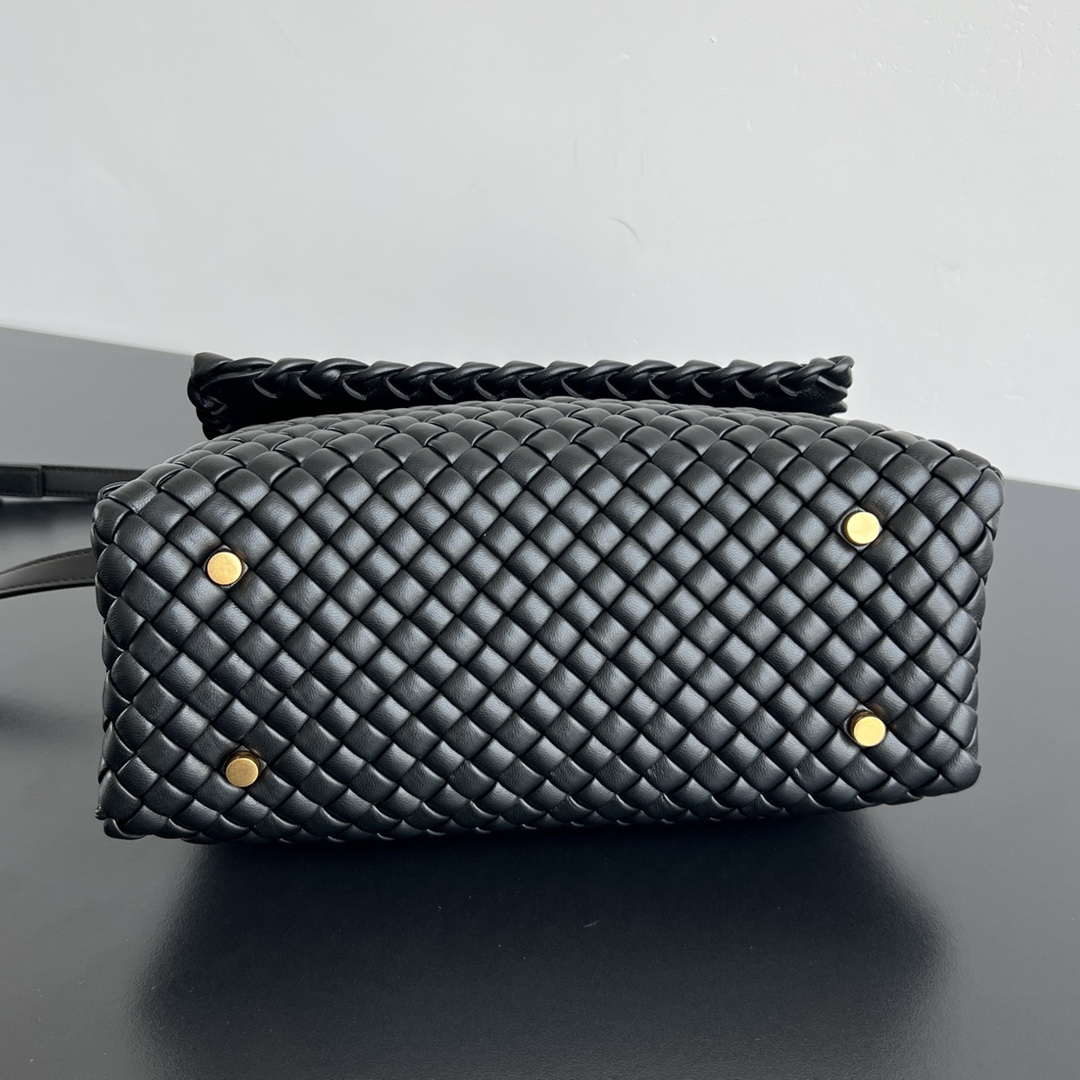Bottega Veneta BV 776783V3RG11019 Patti Shoulder Bag BV92057