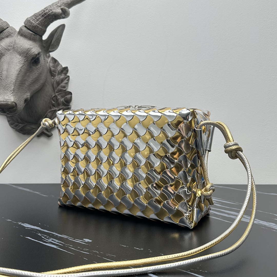 Bottega Veneta BV 777571 Small Loop Camera Bag Silver gold