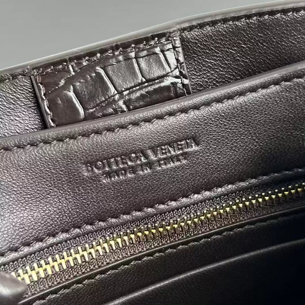 Bottega Veneta BV 777614 Mini Andiamo Crossbody Bag BV9052