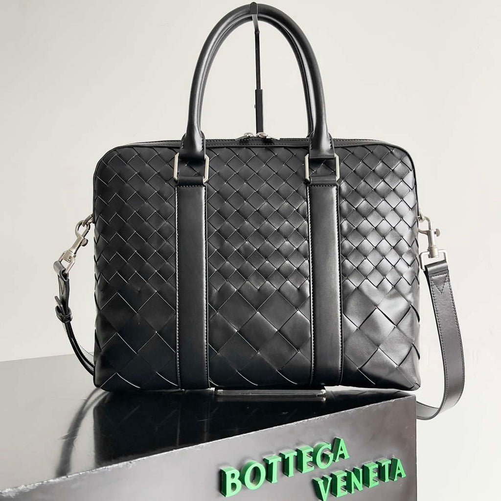 Bottega Veneta BV 778081 Slim Intrecciato Briefcase Men Message Bag BV9098